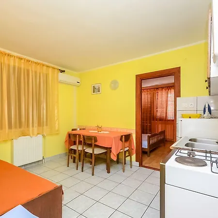 Mira Apartment