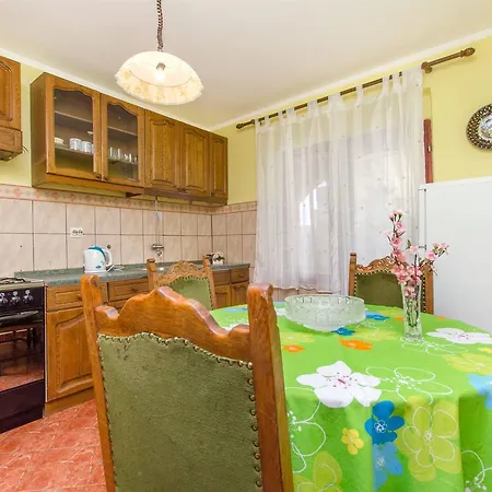 Apartment Mira Bibinje